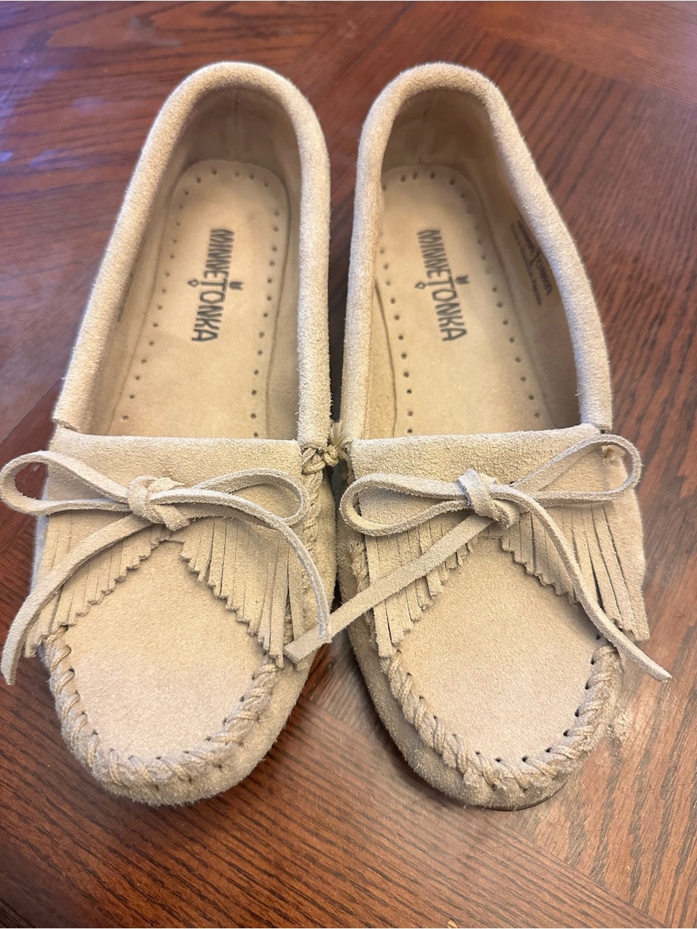 Minnetonka Beige Suede Fringe Moccasins
